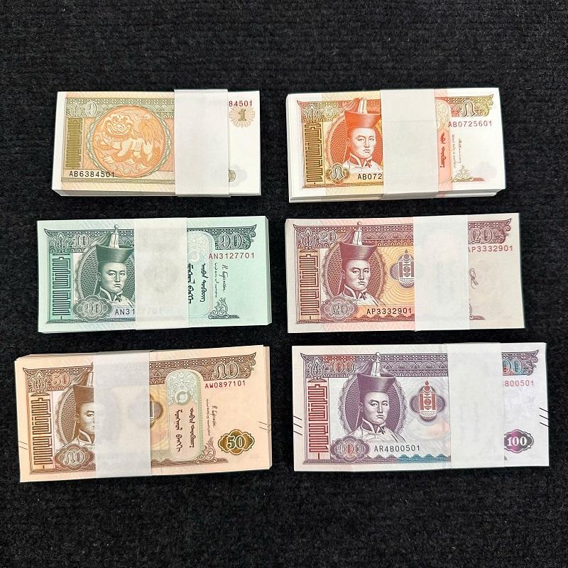 bo-tien-li-xi-ngua-mong-co