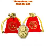 Ông Thần Tài Vàng 3D Mẫu Mới 2023 Kèm Túi Phúc Lộc