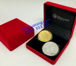 Cặp Tiền Xu Hình Con Chó Mạ Vàng và Bạc Dollar Úc 2018